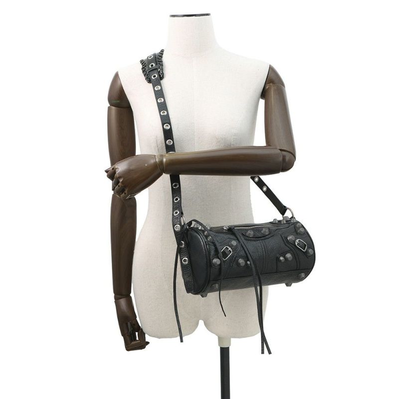 バレンシアガ ショルダーバッグ ルカゴール シリンダー レザー 771716 BALENCIAGA 黒