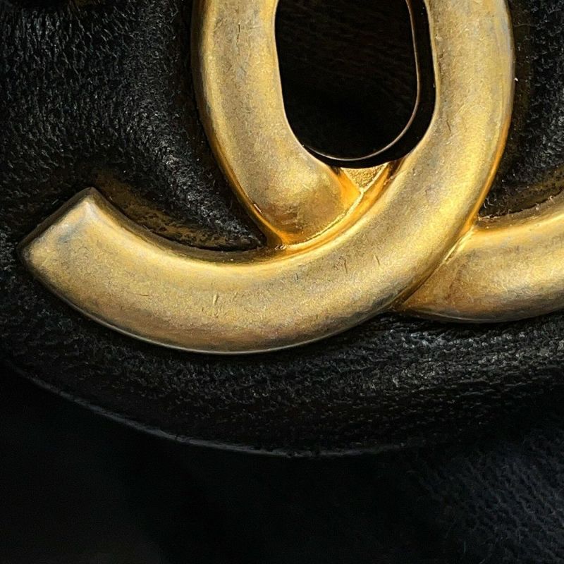 シャネル ハンドバッグ マトラッセ ココマーク ボーリングバッグ キャビアスキン ラムスキン AS1360 CHANEL 2WAY 黒