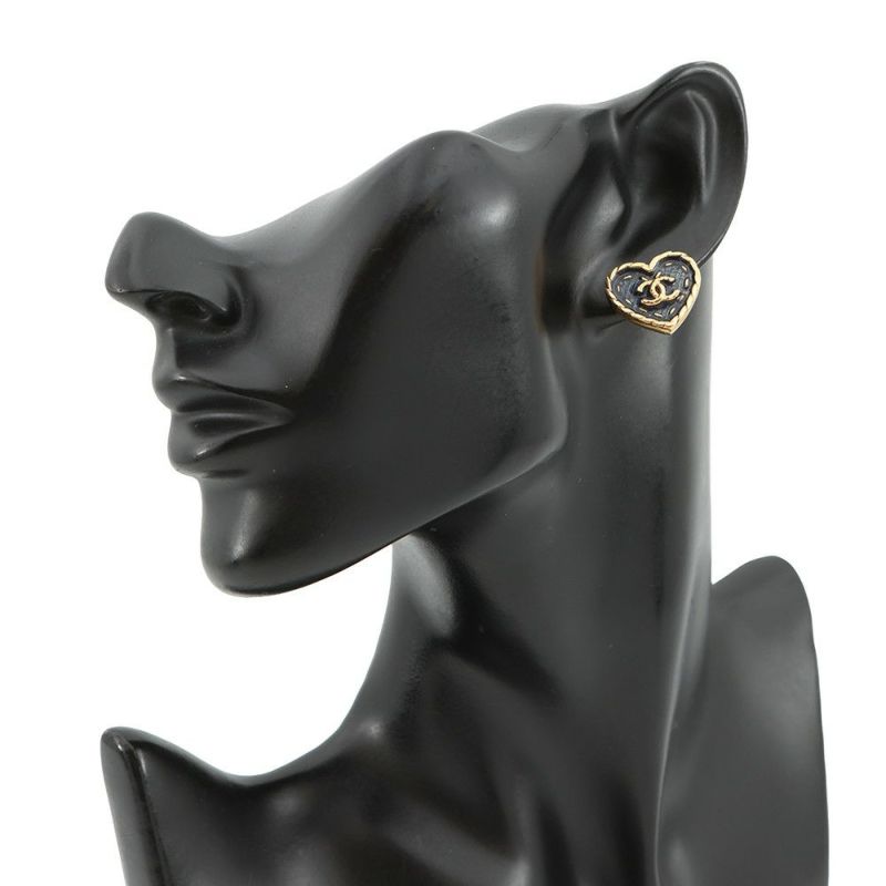 シャネル イヤリング ハートモチーフ デニム ココマーク メタル I24 P CHANEL アクセサリー