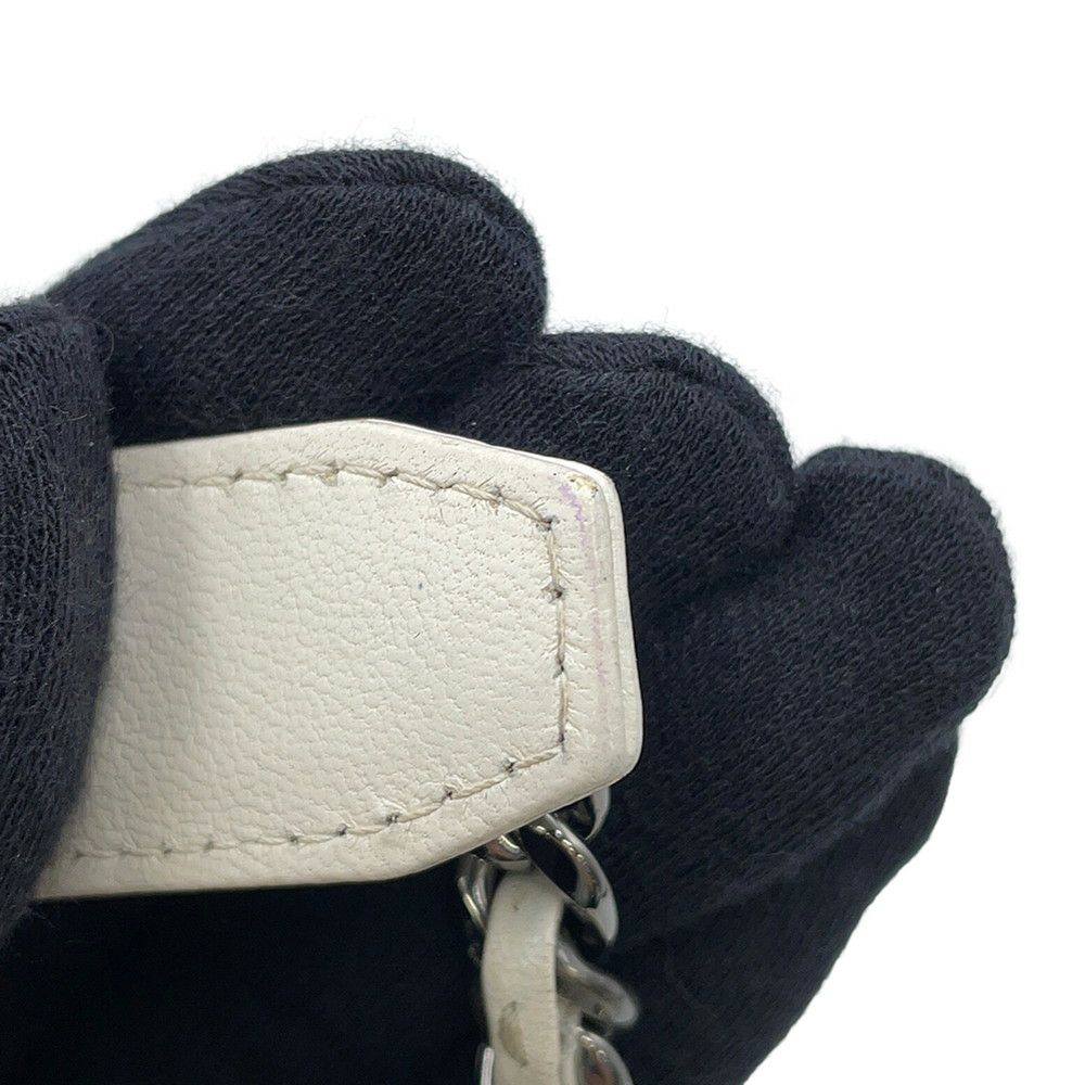 シャネル チェーンウォレット シャネル19 コインパース ラムスキン AP1787 CHANEL 二つ折り財布 白