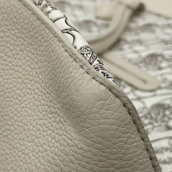 ベルルッティ トートバッグ トゥジュール トワル・マルブフ XL Berluti 誕生10周年記念日本限定モデル アウトレット品 白