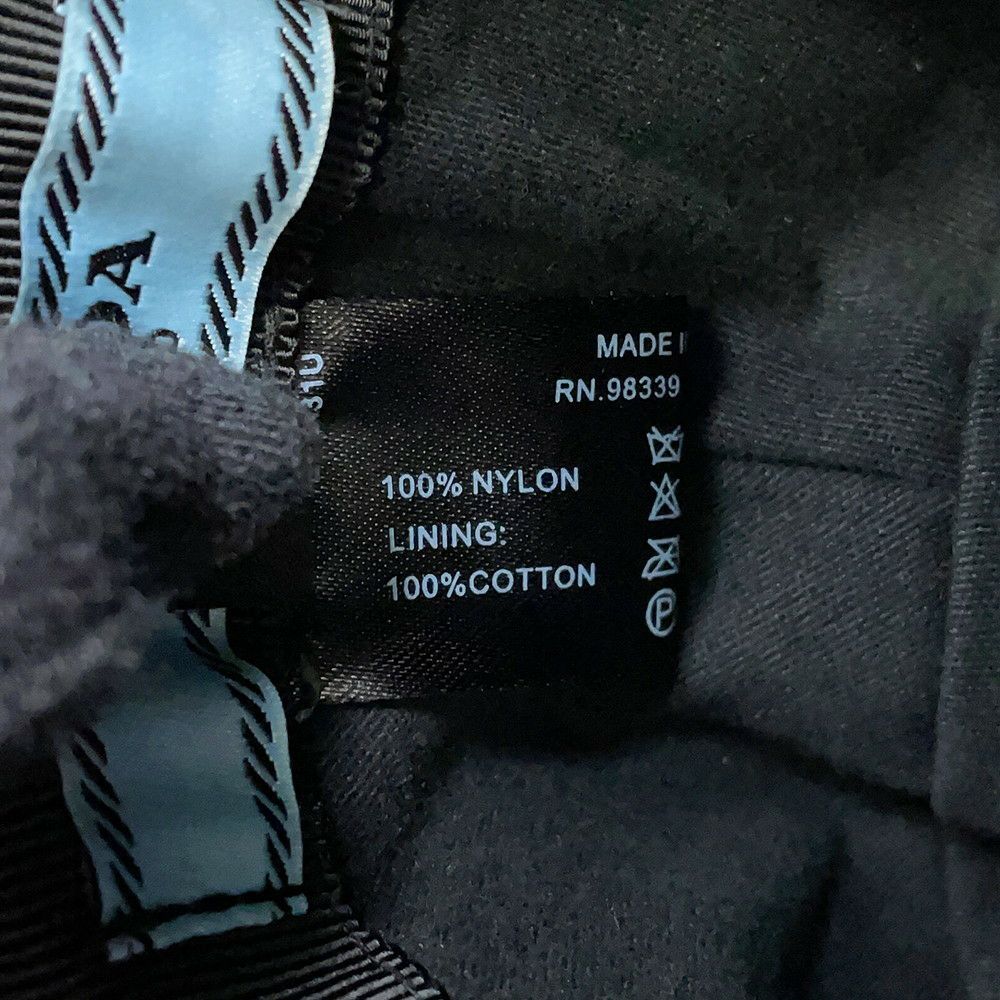 プラダ バケットハット トライアングルロゴ ナイロン サイズM 2HC137 PRADA 帽子 黒