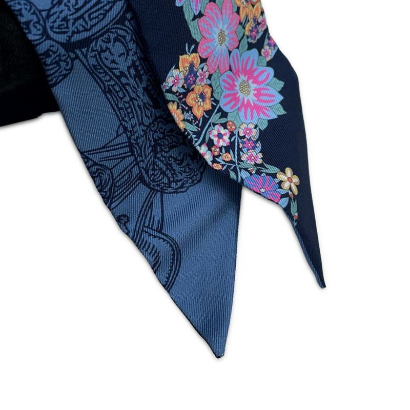 エルメス スカーフ ツイリー ブリッド・ドゥ・ガラ・アン・フルール&アイライナー HERMES 2025春夏