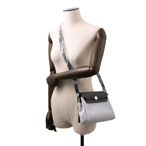 エルメス ショルダーバッグ エールバッグジップ ミニ ブラック/グリパンタン/シルバー金具 トワルアッシュ/ヴァッシュハンター K刻印