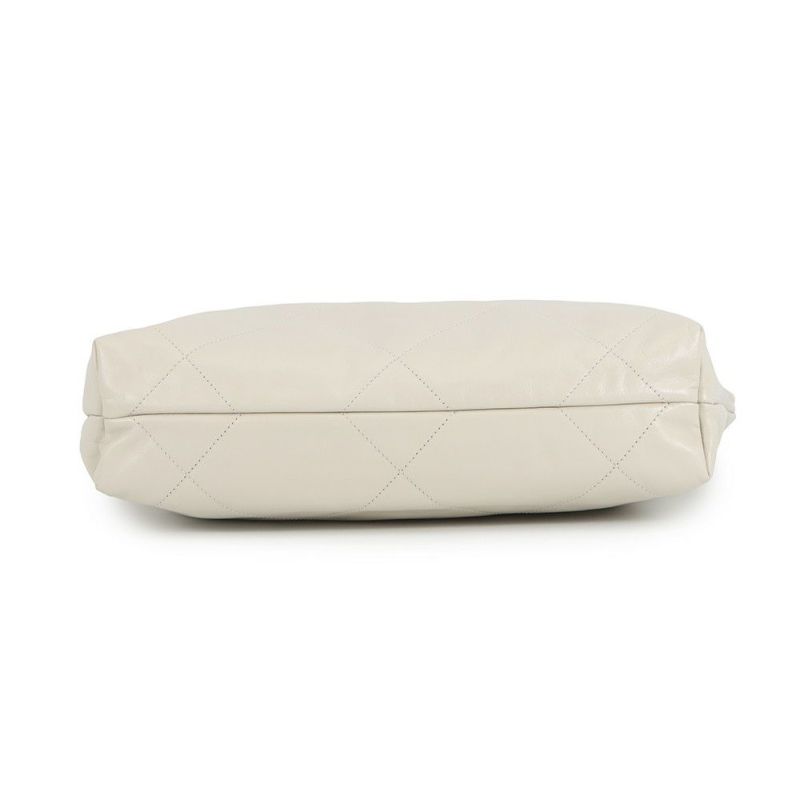 シャネル ハンドバッグ シャネル22 シャイニーカーフレザー AS3260 CHANEL