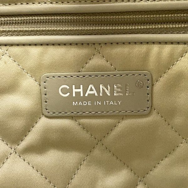 シャネル ハンドバッグ シャネル22 シャイニーカーフレザー AS3260 CHANEL