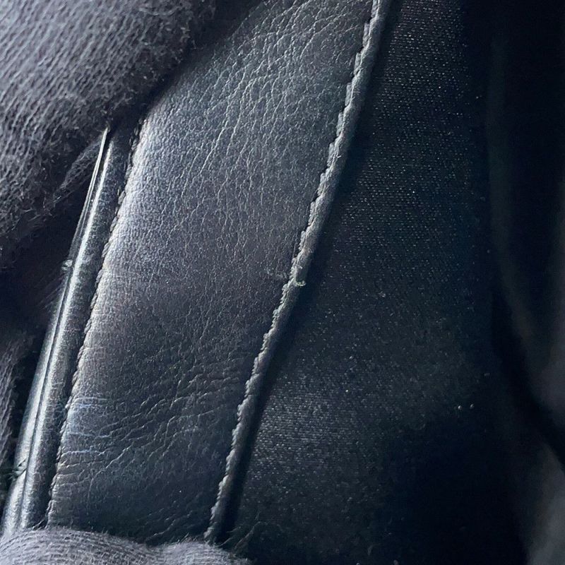 シャネル チェーンショルダーバッグ ココマーク シェブロン ラムスキン CHANEL 黒