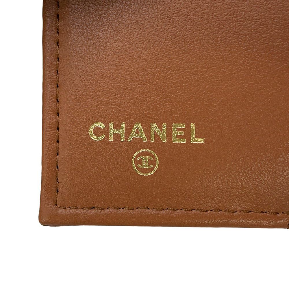 シャネル 三つ折り財布 マトラッセ ココマーク クラシック スモール フラップ ウォレット AP0230 CHANEL