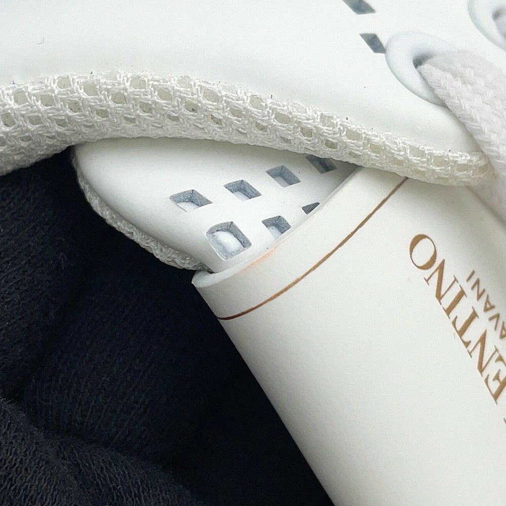 ヴァレンティノ スニーカー パンチング ロゴ メンズサイズ41 TZM20W2 靴 白