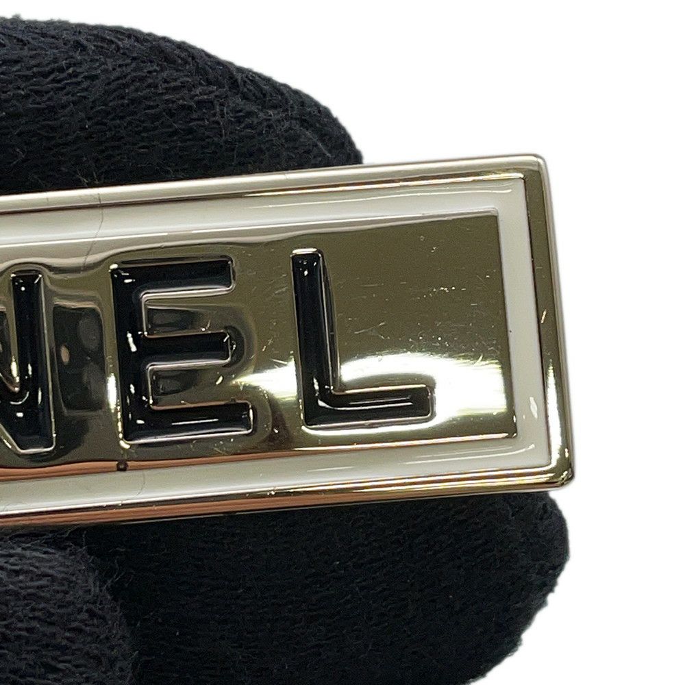 シャネル ブローチ ロゴ メタル B21 B CHANEL アクセサリー