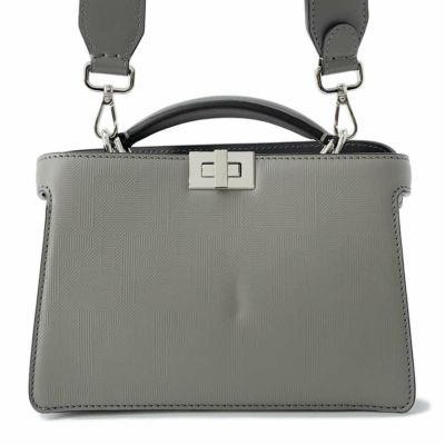 フェンディ ピーカブー ミニエッセンシャル ハンドバッグ 7VA506 FENDI フェンディ セレリア レザー ピーカブー エッセンシャル