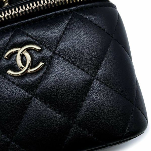 シャネル チェーンショルダーバッグ マトラッセ ココマーク スモールバニティ ラムスキン CHANEL ポシェット 黒