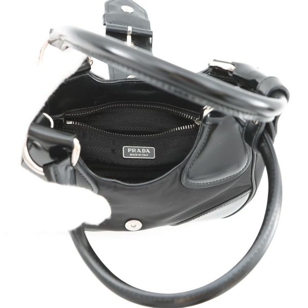 プラダ ハンドバッグ Re-Edition 2002 ムーン パデットナッパレザー 1BA381 PRADA 2wayショルダー 黒