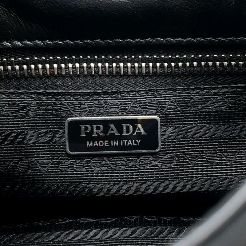 プラダ ハンドバッグ Re-Edition 2002 ムーン パデットナッパレザー 1BA381 PRADA 2wayショルダー 黒