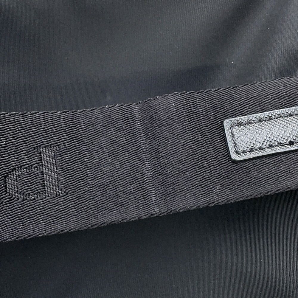プラダ ショルダーバッグ Re-Nylon ナイロン 2VH113 PRADA 斜め掛け 黒