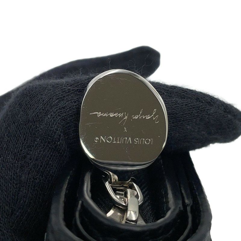 ルイヴィトン 二つ折り財布 モノグラム・アンプラント LV × YK ポルトフォイユ・クレア M81907 日本限定 草間彌生 黒 ブラック