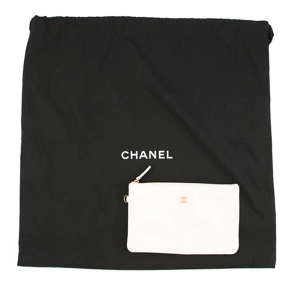 シャネル チェーンショルダーバッグ CHANEL22 スモール カーフスキン AS3260 CHANEL ポーチ付き 白