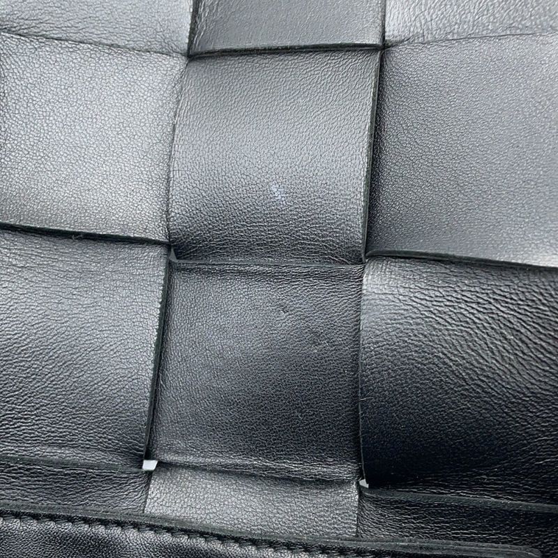 ボッテガヴェネタ ショルダーバッグ マキシイントレチャート カセット ラムスキン 578004 BOTTEGA VENETA 黒