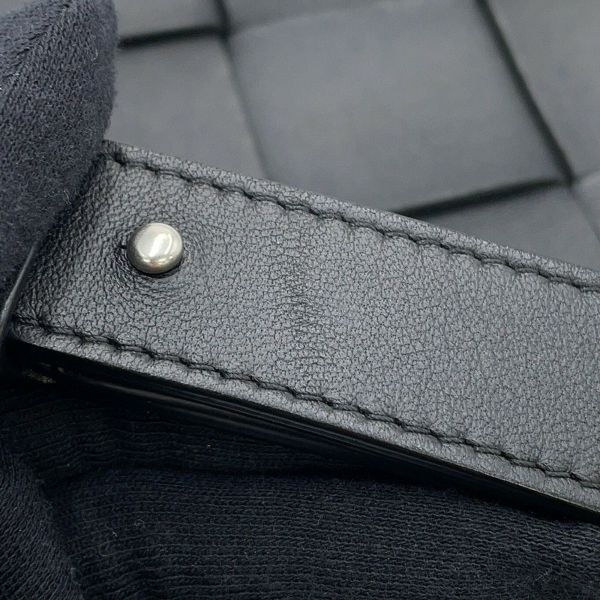 ボッテガヴェネタ ショルダーバッグ マキシイントレチャート カセット ラムスキン 578004 BOTTEGA VENETA 黒