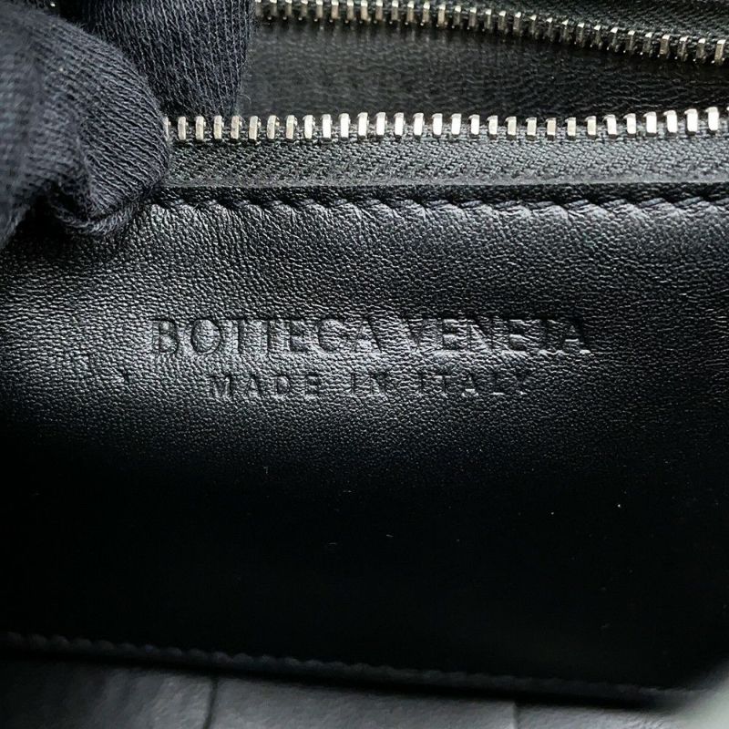 ボッテガヴェネタ ショルダーバッグ マキシイントレチャート カセット ラムスキン 578004 BOTTEGA VENETA 黒