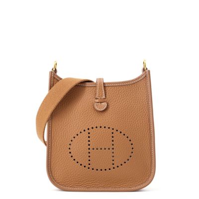 【極美品】HERMES ベアンコンパクト　シェーブル　オレンジ　二つ折り財布 エルメス ベアンコンパクト オレンジ シェーブル シルバー金具 U刻印