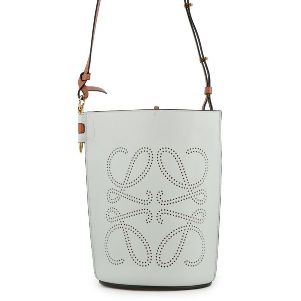 ロエベ ショルダーバッグ アナグラム ゲート バケット レザー 309.22