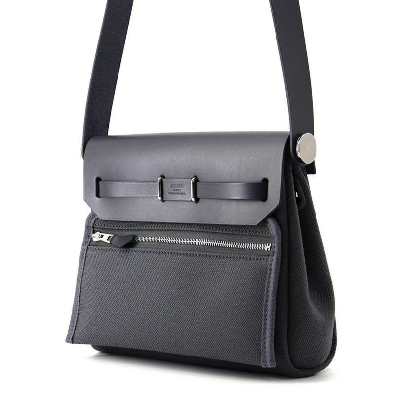 エルメス ショルダーバッグ エールバッグジップ ミニ アルドワーズ/シルバー金具 トワルミリタリー/ヴァッシュハンター K刻印