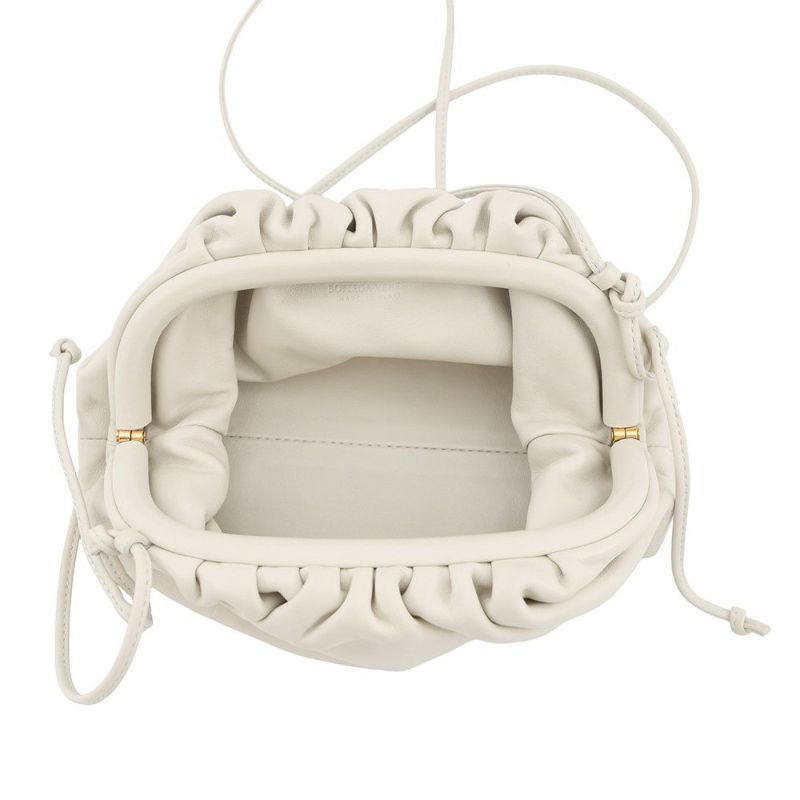 ボッテガヴェネタ ショルダーバッグ ミニ ザ・ポーチ 585852 BOTTEGA VENETA