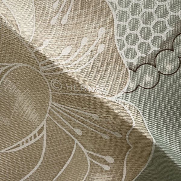 エルメス スカーフ カレ90 Doigts de Fee 妖精の指 シルク HERMES シルクスカーフ