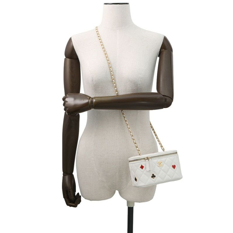 シャネル チェーンショルダーバッグ バニティ ココマーク マトラッセ トランプ キャビアスキン AP3079 CHANEL 白