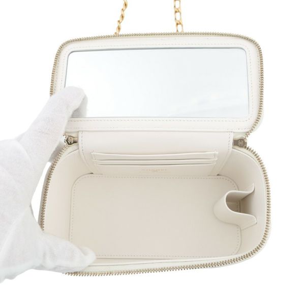 シャネル チェーンショルダーバッグ バニティ ココマーク マトラッセ トランプ キャビアスキン AP3079 CHANEL 白