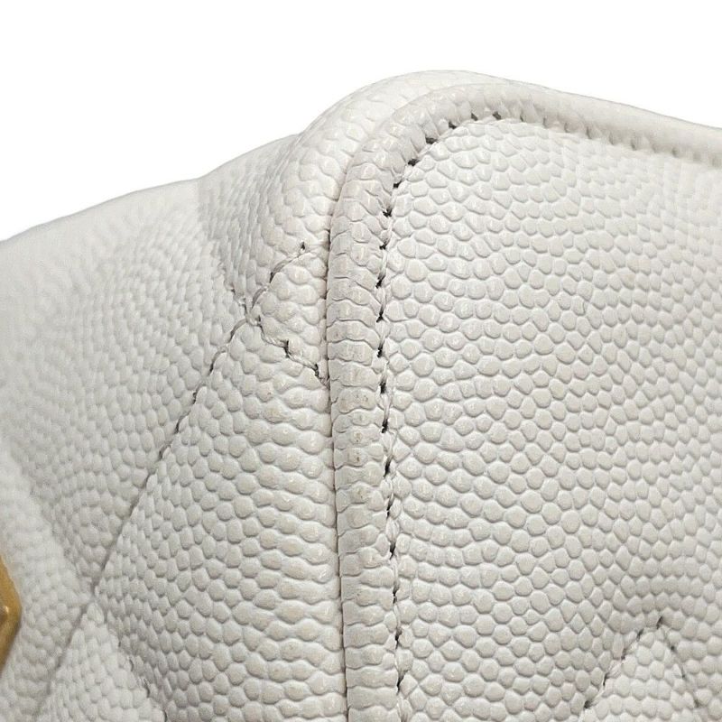 シャネル チェーンショルダーバッグ バニティ ココマーク マトラッセ トランプ キャビアスキン AP3079 CHANEL 白