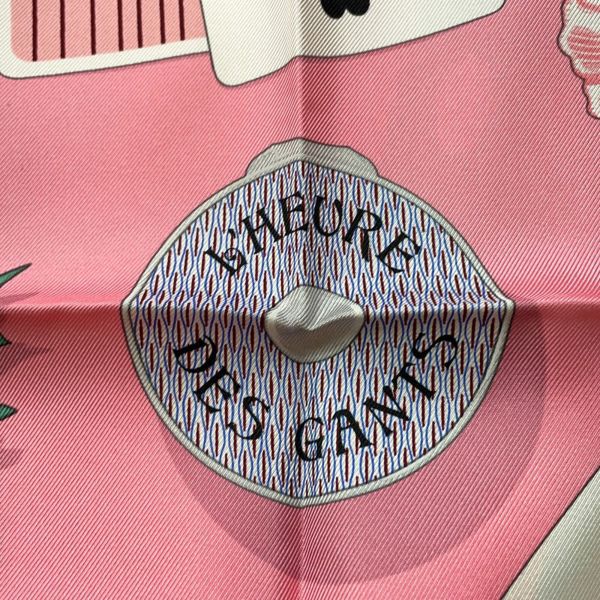 エルメス スカーフ カレ90 L'Heure des Gants 手袋の時計 HERMES