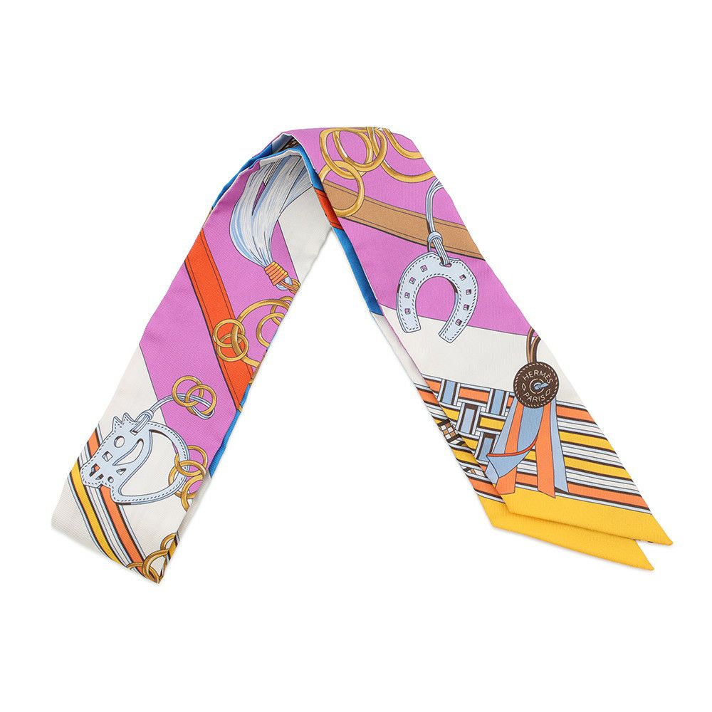 エルメス スカーフ ツイリー 馬勒とチャーム Brides et Gris-Gris HERMES シルクツイル 2023春夏