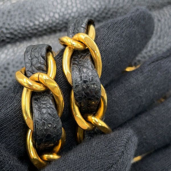 シャネル チェーンショルダーバッグ マドモアゼル ココマーク キャビアスキン CHANEL 黒