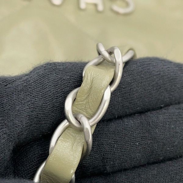 シャネル ハンドバッグ CHANEL 22 マトラッセ スモール シャイニーカーフレザー AS3260 CHANEL ポーチ付き