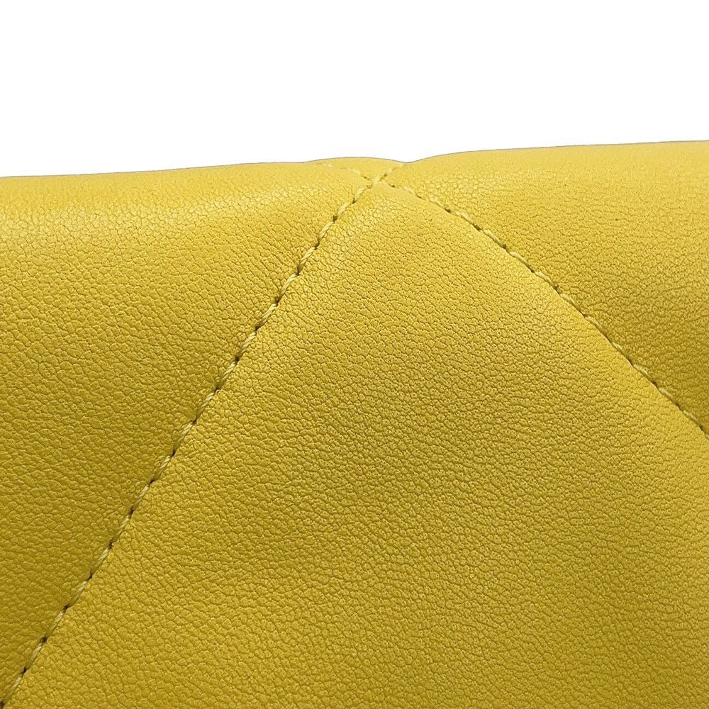 シャネル チェーンショルダーバッグ CHANEL19 マトラッセ ココマーク フラップ ラムスキン AS1160 CHANEL