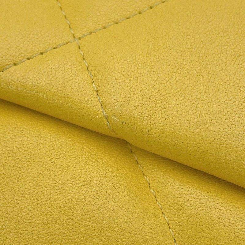 シャネル チェーンショルダーバッグ CHANEL19 マトラッセ ココマーク フラップ ラムスキン AS1160 CHANEL