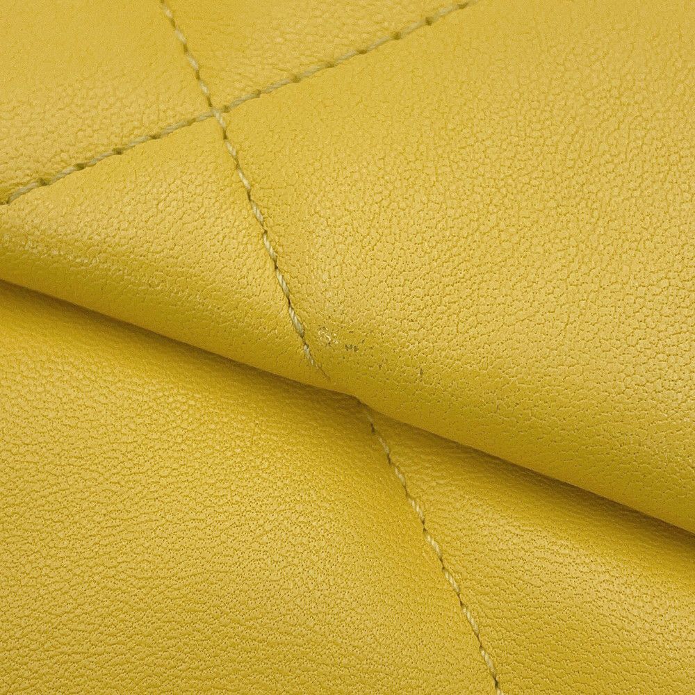 シャネル チェーンショルダーバッグ CHANEL19 マトラッセ ココマーク フラップ ラムスキン AS1160 CHANEL