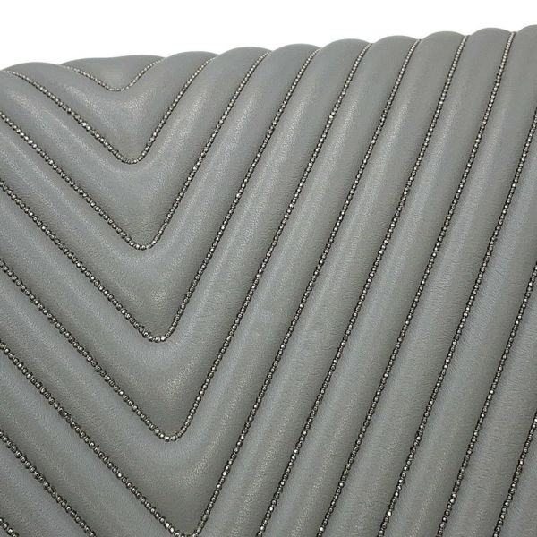 シャネル チェーンショルダーバッグ シェブロン ボーイシャネル ラージ ラムスキン ビーズ CHANEL Vステッチ