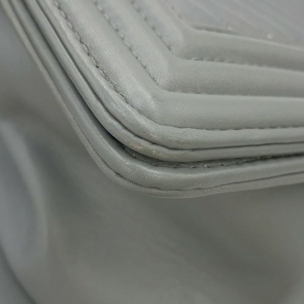 シャネル チェーンショルダーバッグ シェブロン ボーイシャネル ラージ ラムスキン ビーズ CHANEL Vステッチ