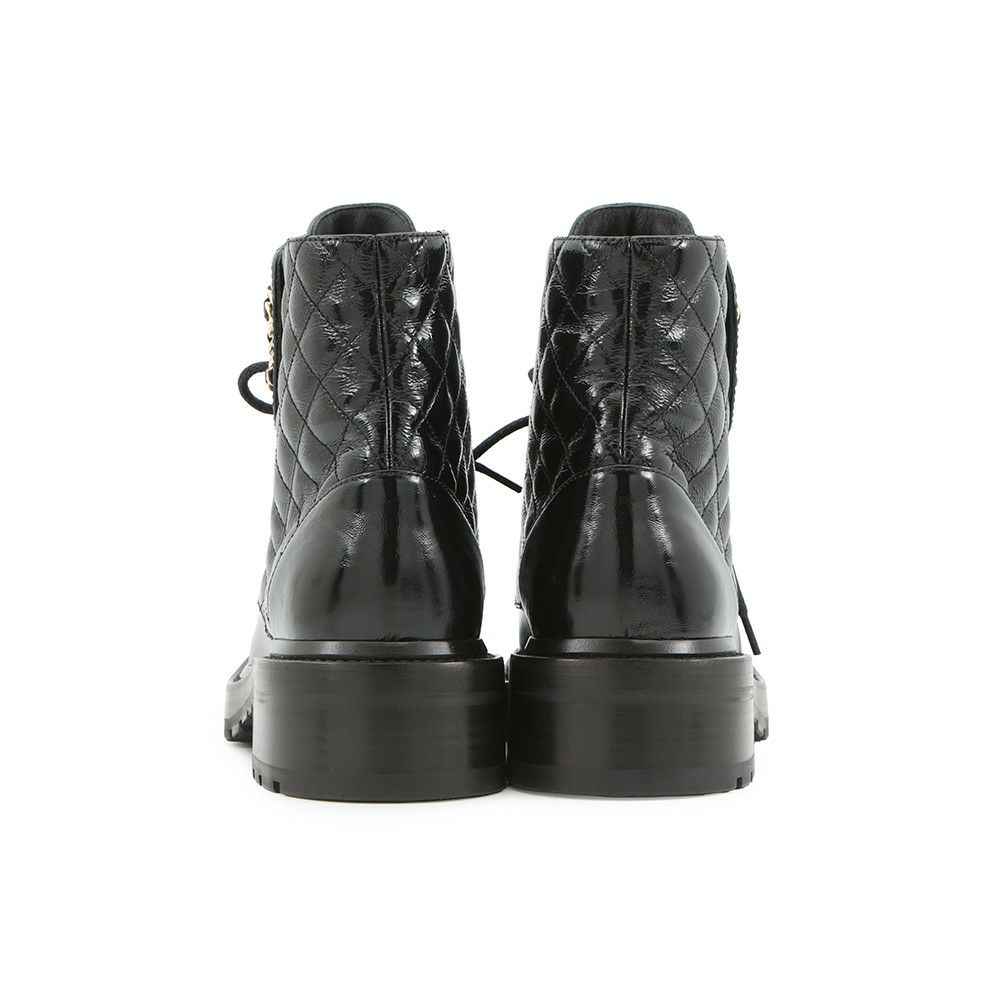 シャネル ショートブーツ マトラッセ ココマーク CHANEL19 レザー レディースサイズ38 G36424 CHANEL 靴 黒