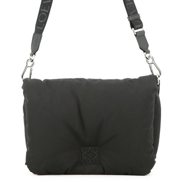 ロエベ ショルダーバッグ ゴヤ GOYA パファー メッセンジャーバッグ ナイロン B896G22X01 LOEWE 黒