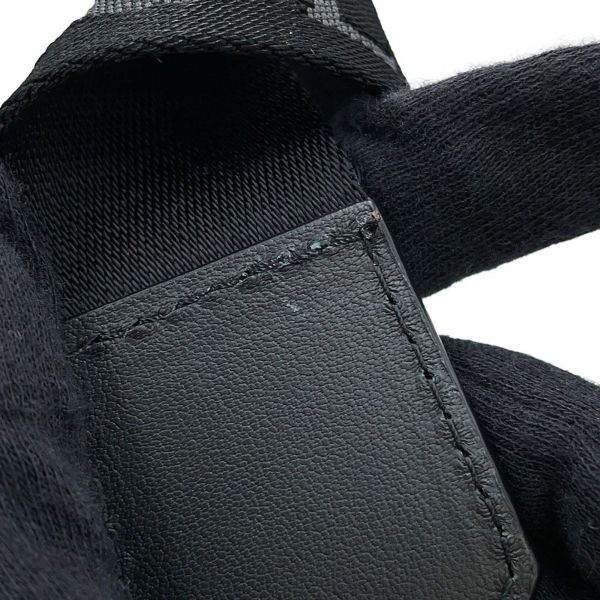 ロエベ ショルダーバッグ ゴヤ GOYA パファー メッセンジャーバッグ ナイロン B896G22X01 LOEWE 黒