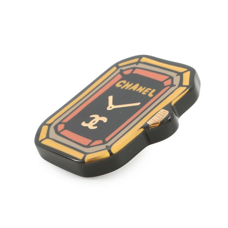 シャネル ピンブローチ ココマーク プルミエール 時計モチーフ レジン D23A ABB395 CHANEL アクセサリー 黒