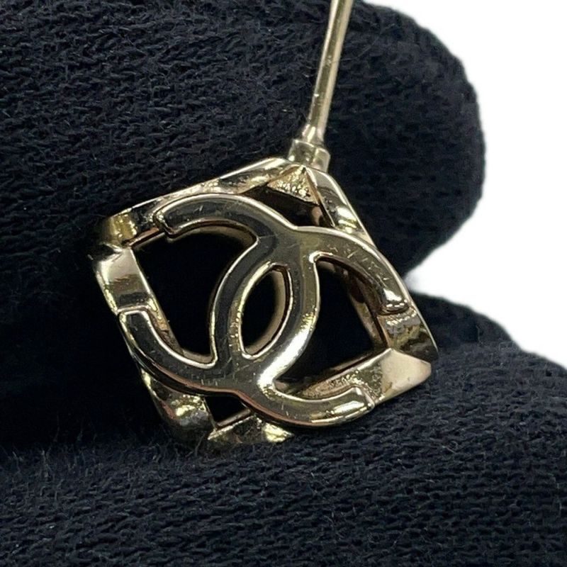 シャネル ピアス ココマーク キューブ メタル A22K AB9512 CHANEL アクセサリー