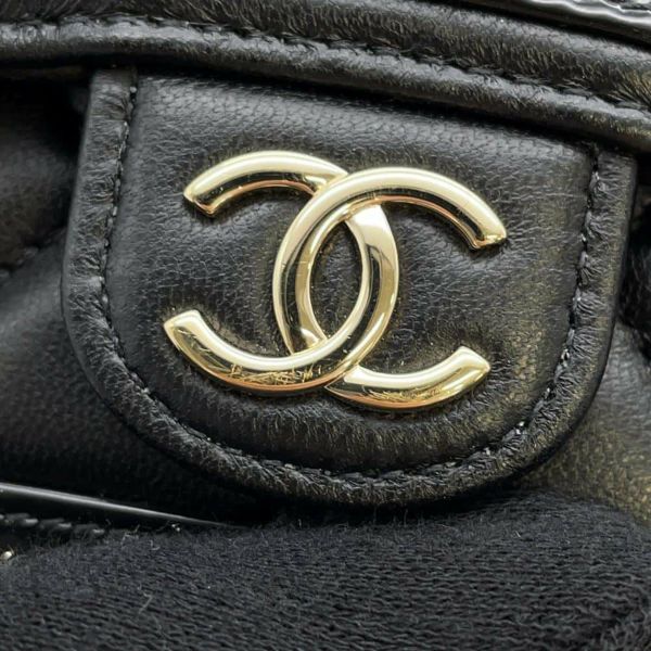 シャネル チェーンフォンケース マトラッセ ココマーク ラムスキン パテント AP3559 CHANEL 黒