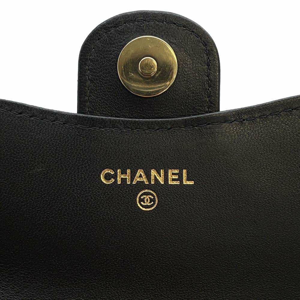 シャネル チェーンフォンケース マトラッセ ココマーク ラムスキン パテント AP3559 CHANEL 黒