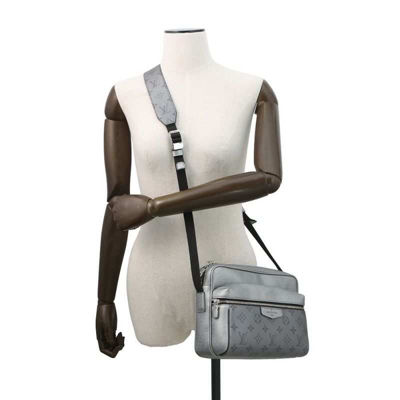 ルイヴィトン ショルダーバッグ モノグラム タイガ アウトドア・メッセンジャー M30830 LOUIS VUITTON ヴィトン タイガラマ