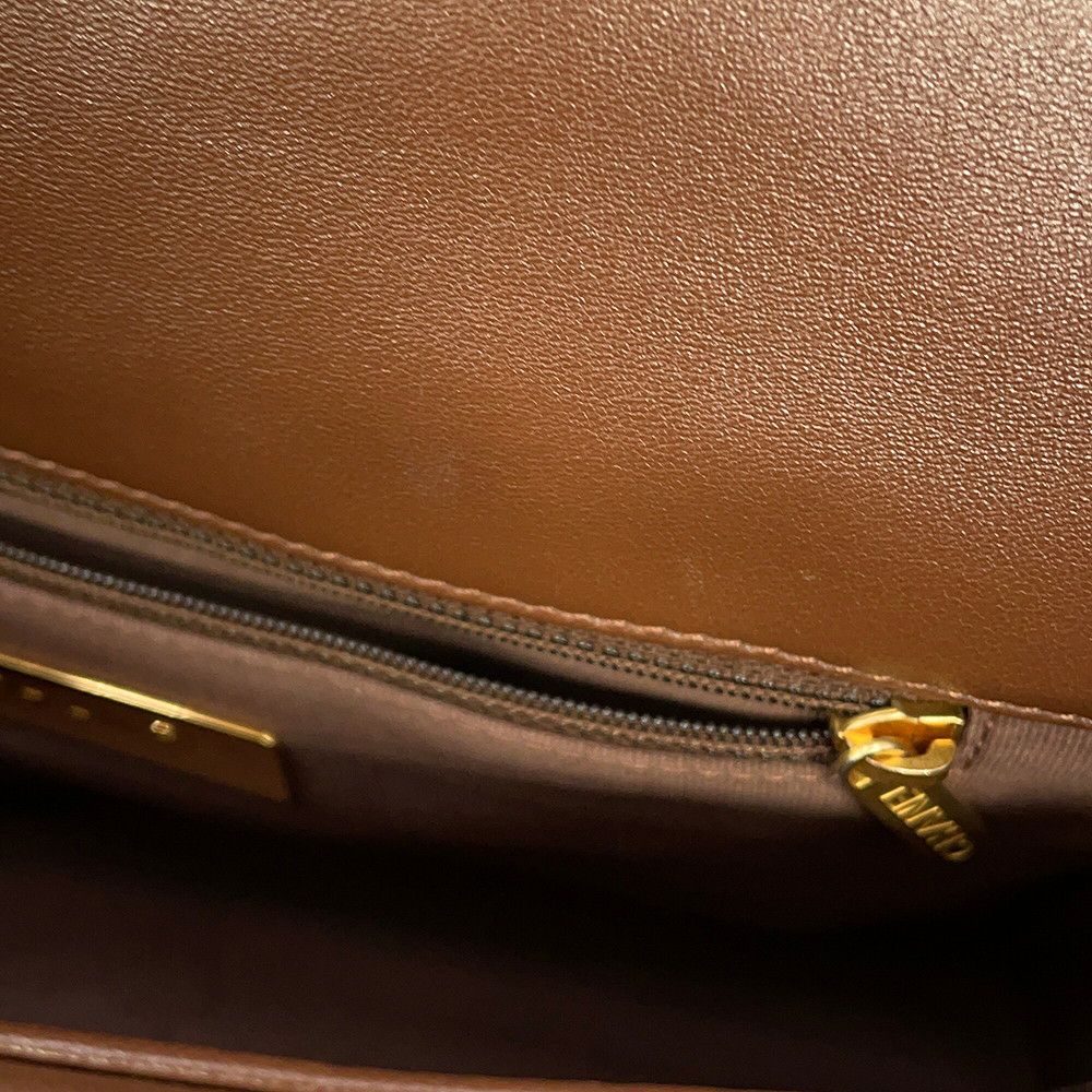 シャネル チェーンショルダーバッグ CHANEL19 ココマーク マトラッセ ラムスキン AS1160 CHANEL